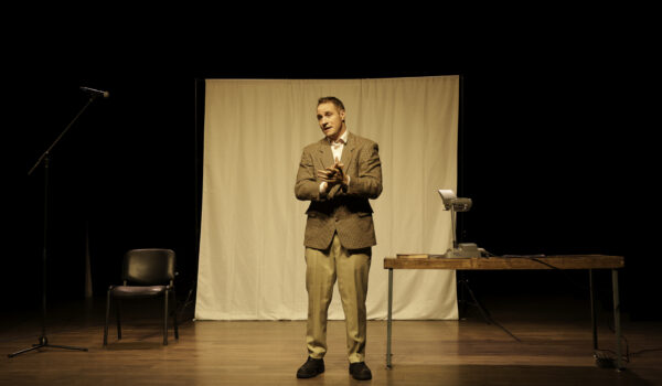 Įvyko ketvirtasis projekto „Sąmonės teatro link“ renginys – monospektaklis „Beveik laimingas“